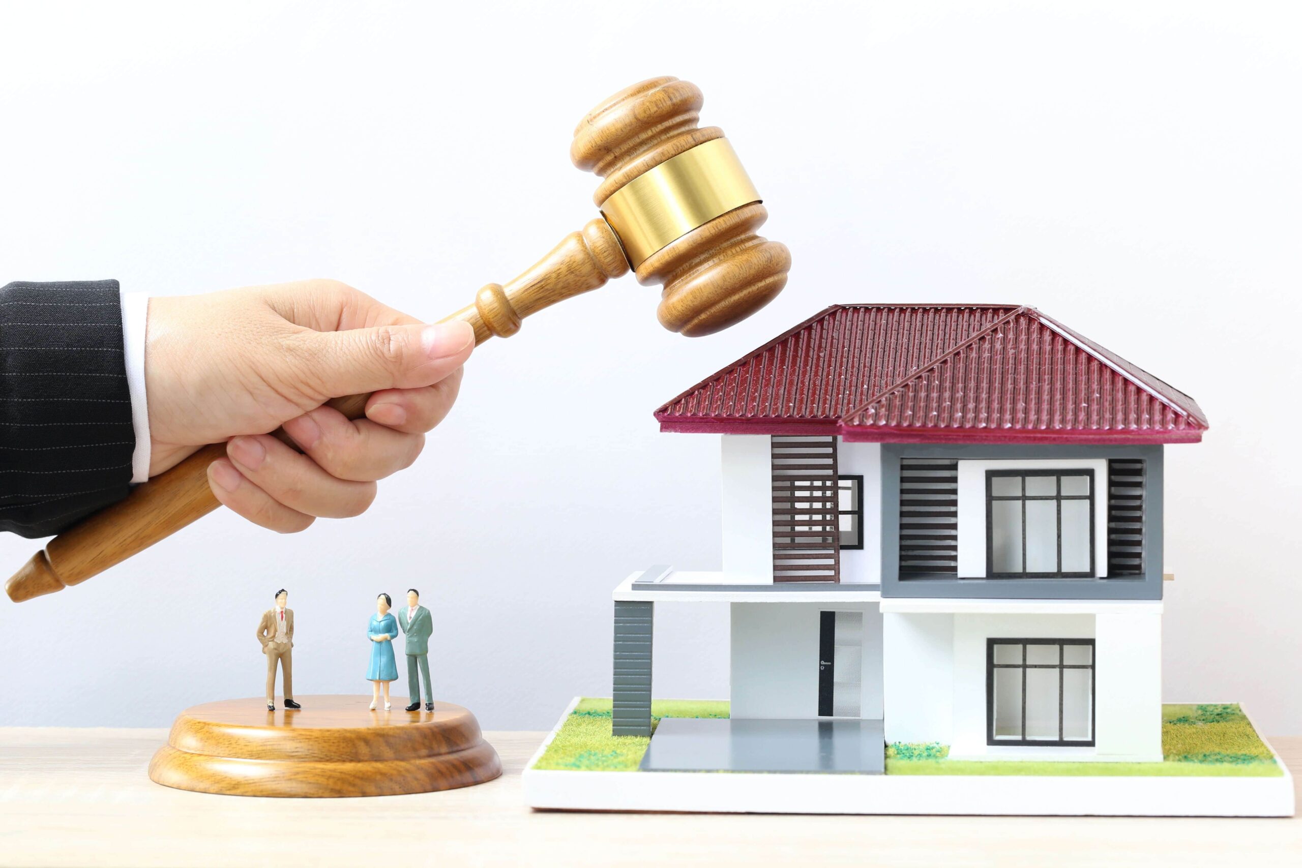 Experience Real Estate Attorney for a Smooth Real Estate Transaction